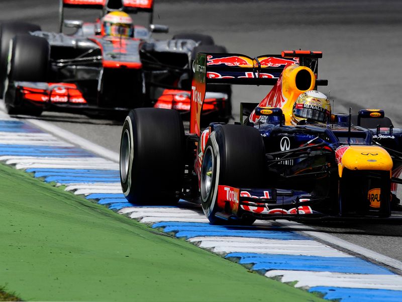 Hamilton prepares to unlap himself from behind Vettel
