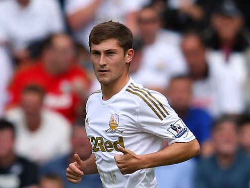 Ben Davies: Signs a new deal