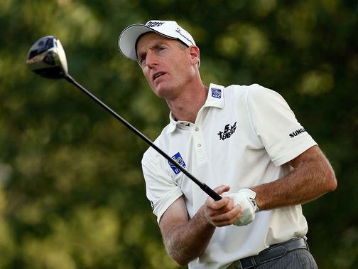 Jim Furyk: Lead cut to one shot