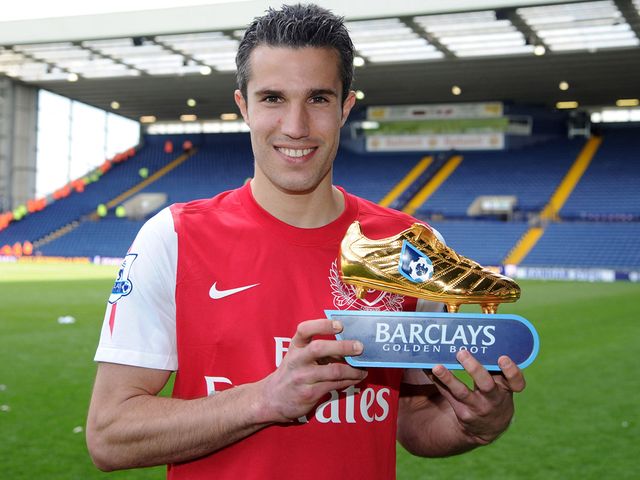Van Persie: To join United in £22m deal