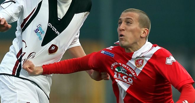 Arturo Lupoli: Could be set for move to England