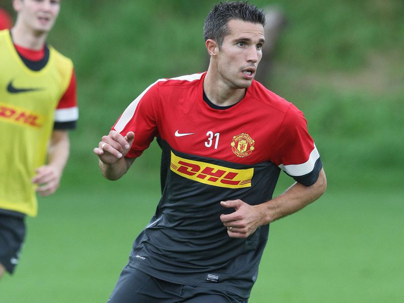The Dutchman is expected to make his debut at Everton on Monday.