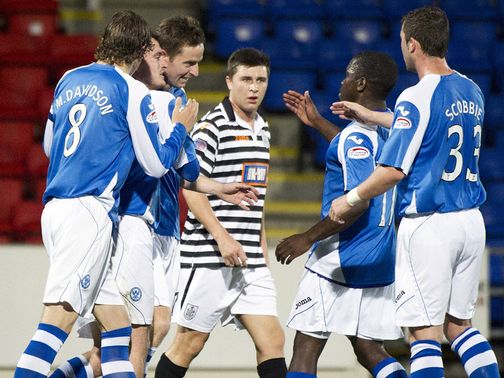 Steven MacLean: Out for six weeks with dislocated elbow