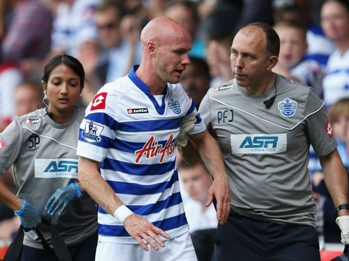 Andrew Johnson: Knee injury