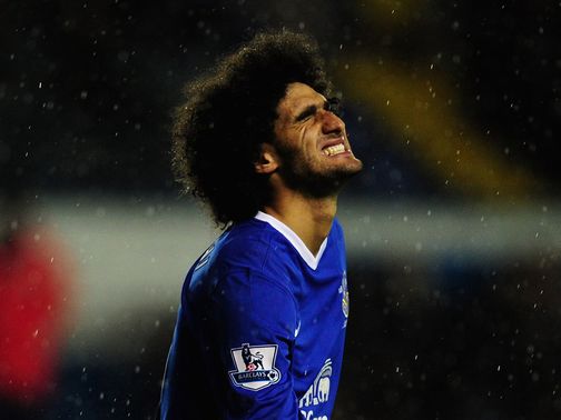 Marouane Fellaini: Knee injury
