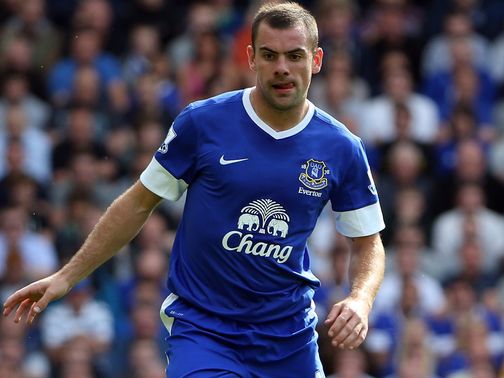 Darron Gibson: Faces four weeks out