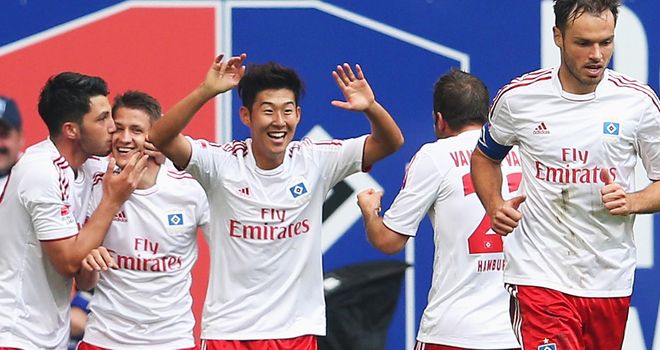 Hamburg celebrate Ilicevic's goal