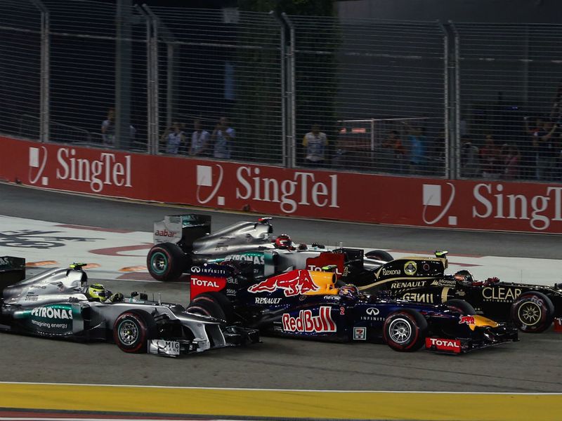 Webber, Rosberg, Grosjean and Schumacher go four abreast