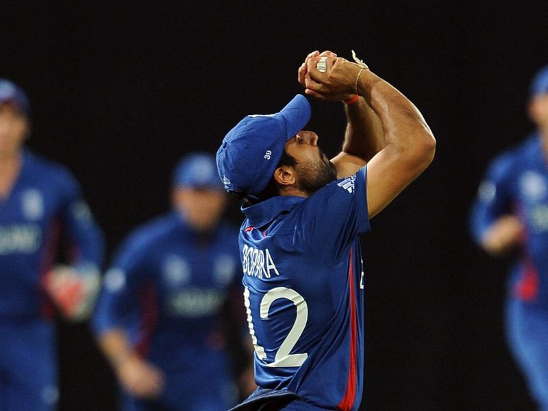 Ravi Bopara took the catch that removed Shafiqullah Shafiq.