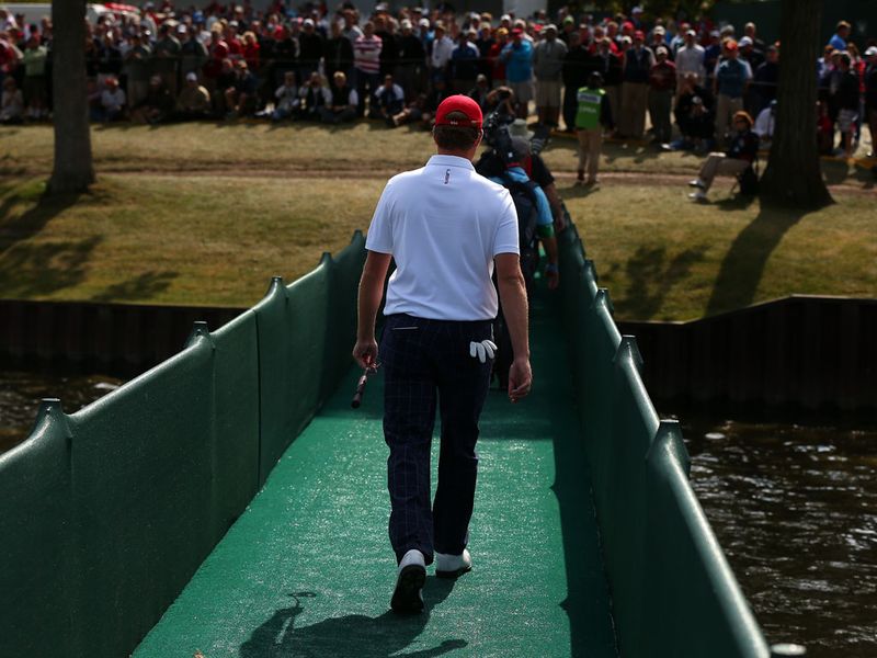 Simpson walks towards the partisan home fans