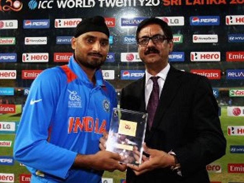 Harbhajan landed the Man of the Match award.