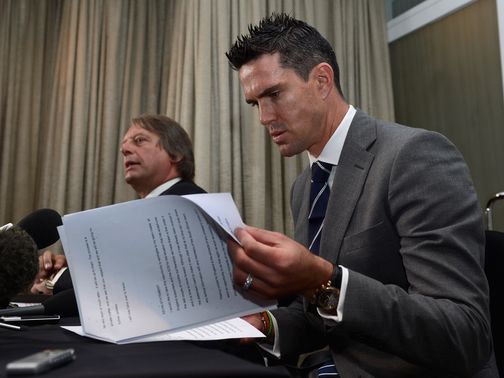 Kevin Pietersen: Apologised for sending messages