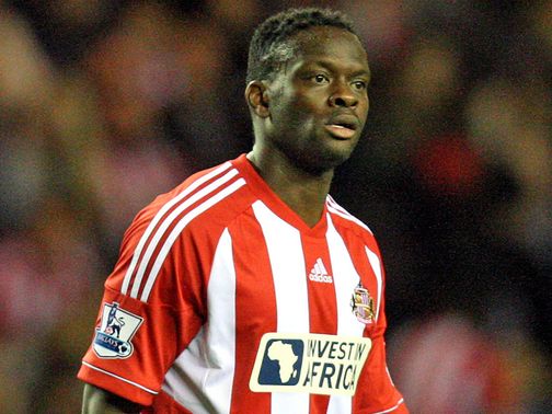 Louis Saha: Released by Sunderland