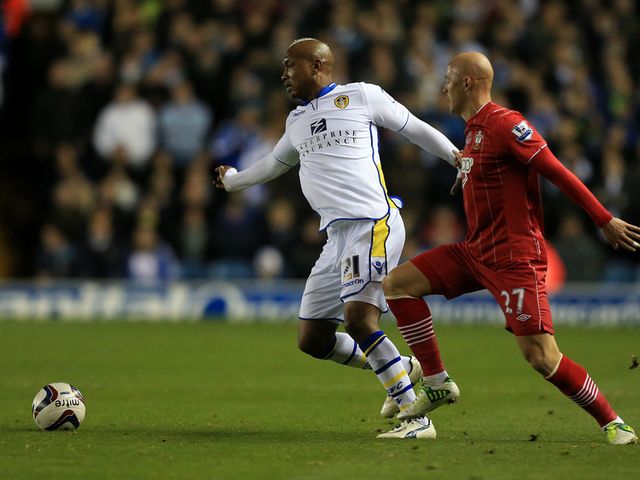 El-Hadji Diouf tries to get clear of Richard Chaplow
