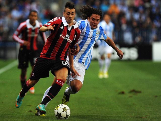 El Shaarawy tries to move away from Iturra.