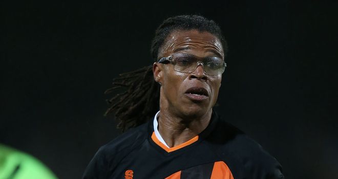 Edgar Davids: Suspended for Bees