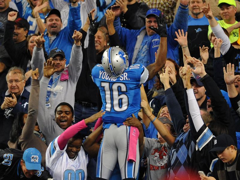 Titus Young caught the winning touchdown for Detroit late on
