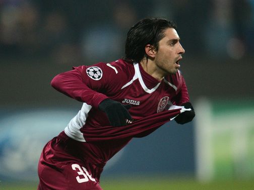 Rui Pedro celebrates his goal for Cluj