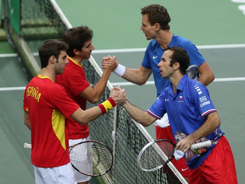 The Czechs (right) won Saturday's doubles rubber