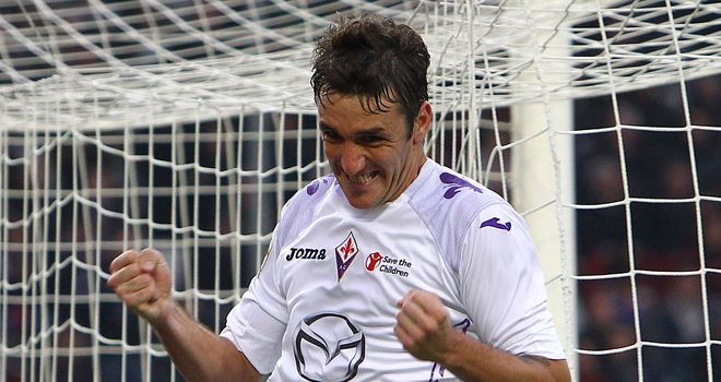 Gonzalo Rodriguez celebrates his goal