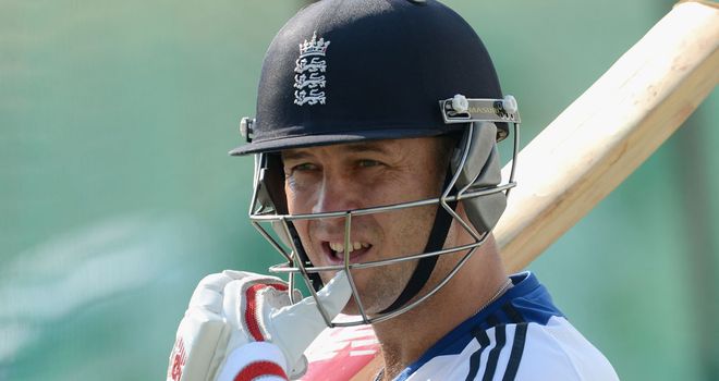 Jonathan Trott: Confident England can level series in Mumbai