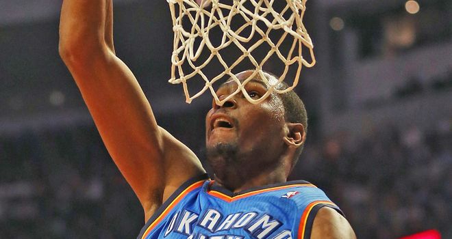 Kevin Durant: Scored 32 points in Tuesday's 117-111 victory over the Brooklyn Nets