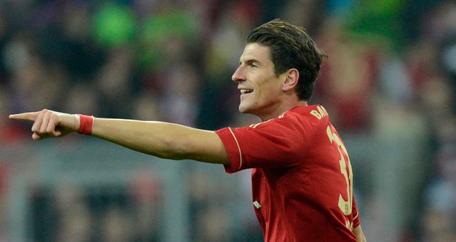 Mario Gomez: Unfazed over rumours of Robert Lewandowski move