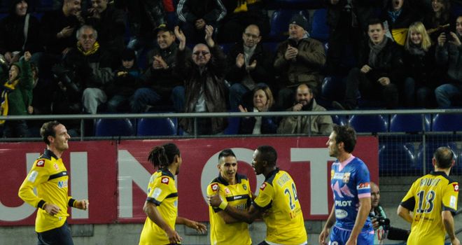 Sochaux celebrate against Evian