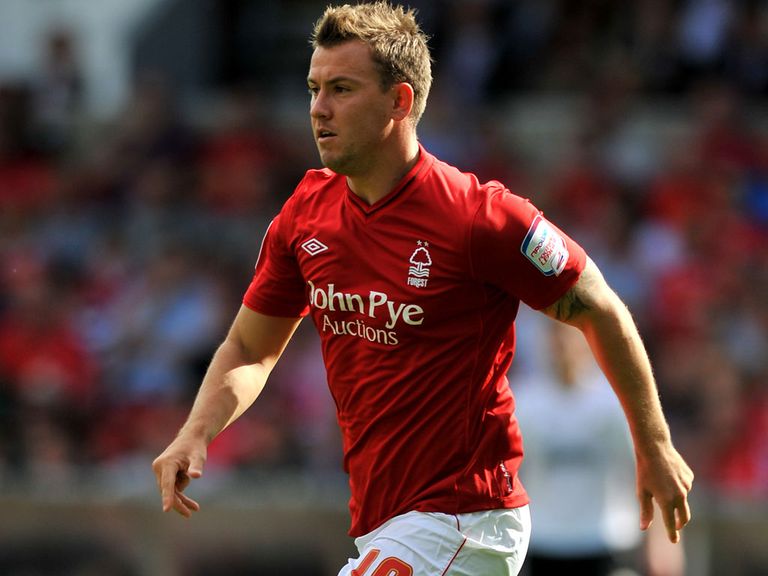 Simon Cox: Foot injury