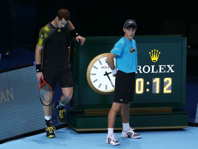 The pressure was mounting on Murray as the match went into a deciding set.