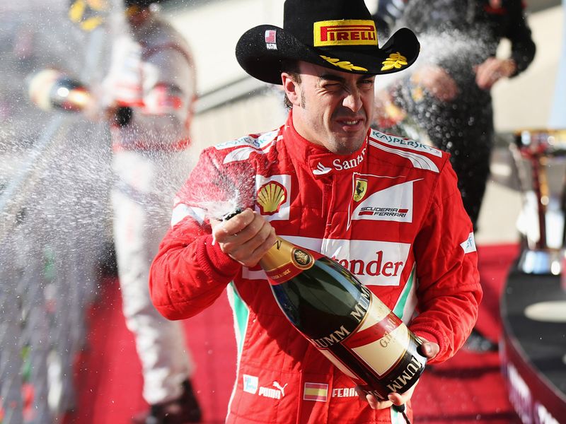 Alonso kept the title fight alive