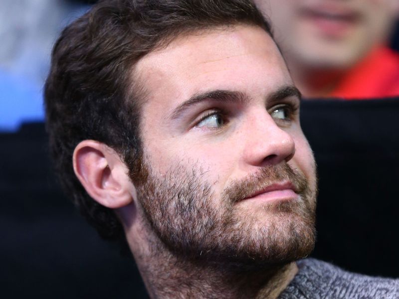 Chelsea's Juan Mata was also there ...
