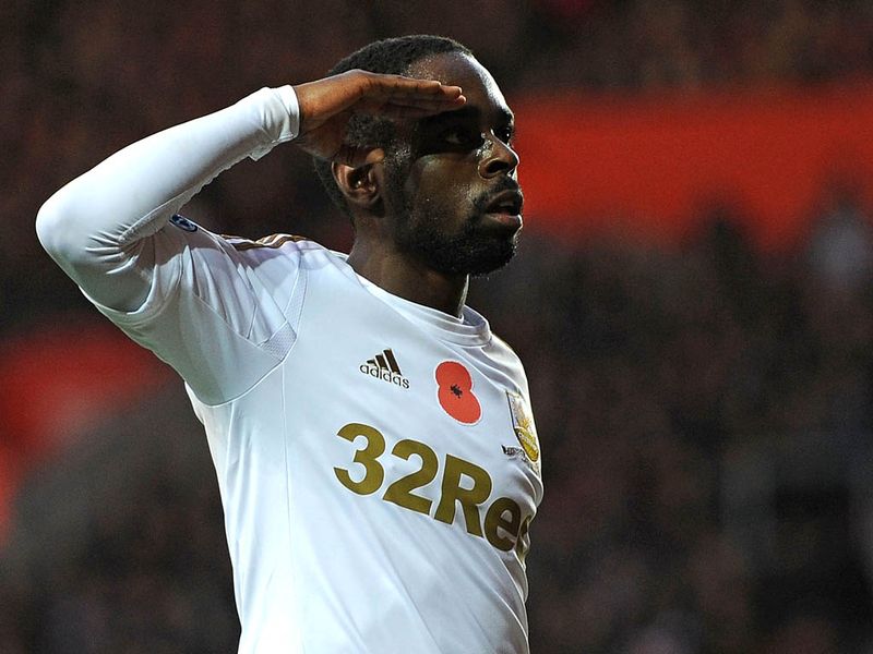 Southampton's lead is short lived, former Saint Nathan Dyer capitalises on some sloppy play to equalise for Swansea.