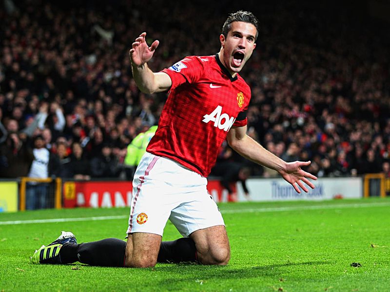 A single goal from Robin van Persie is enough to guide Man Utd past West Ham and keep the red half of Manchester top of the Premier League.