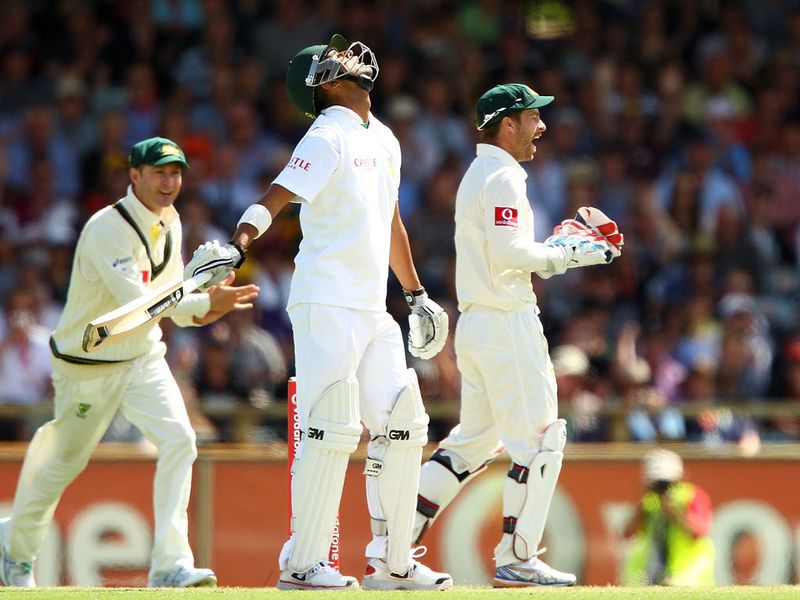 Nathan Lyon had Robin Peterson caught behind.