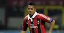 Robinho to remain in Milan