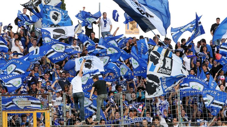 Bastia: Suffer three-game stadium ban