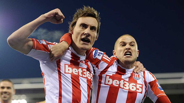 Dean Whitehead: Set to be offered an extension to his current deal