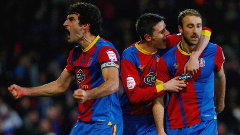 Glenn Murray: Crystal Palace striker congratulated by team-mates