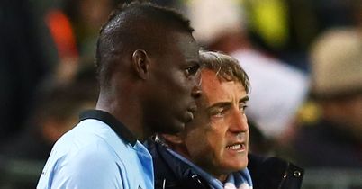 Mario Balotelli: Striker offers support to Manchester City manager Roberto Mancini