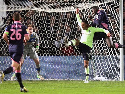 Cheick Diabate heads Bordeaux into the lead