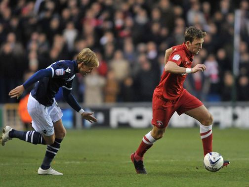 Dale Stephens tries to get clear of Josh Wright