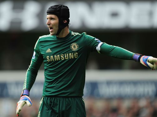 Petr Cech: Broken little finger