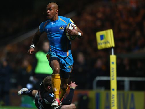 Tom Varndell streaks clear for a Wasps try