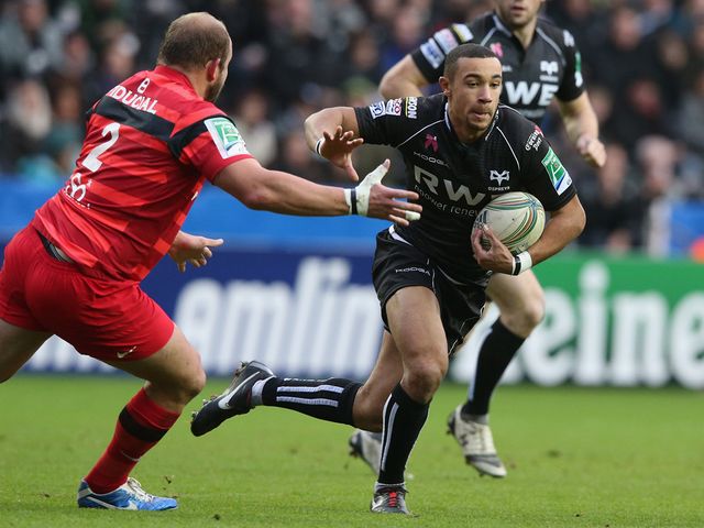 Eli Walker: Try scorer for Ospreys