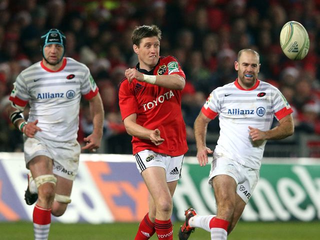 Ronan O'Gara gets a pass away