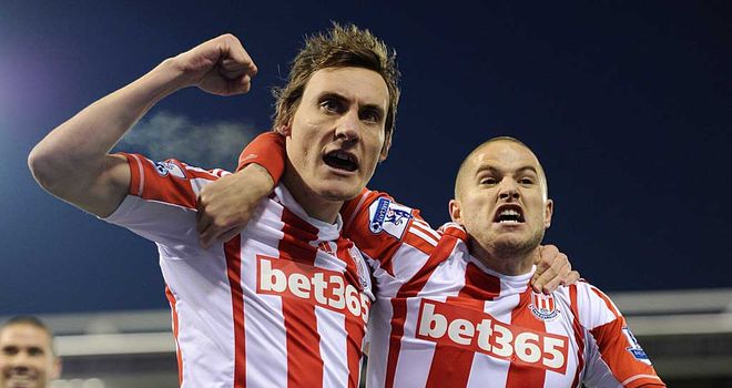 Dean Whitehead: Set to be offered an extension to his current deal
