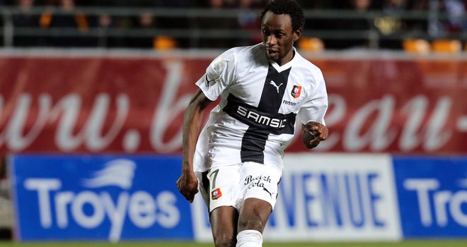 Jonathan Pitriopa scores Rennes' winner.