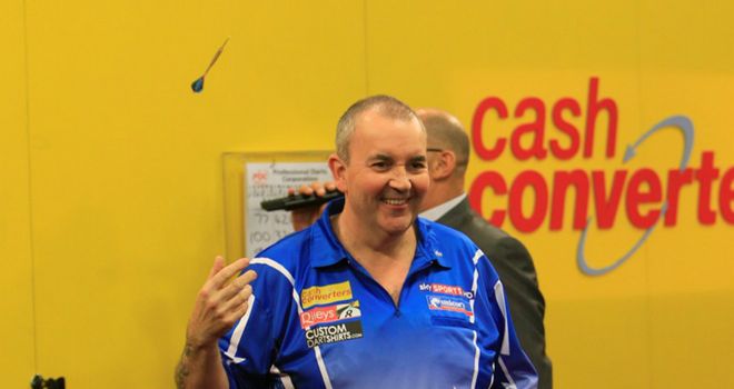 Phil Taylor: Dramatic comeback to beat Andy Hamilton (pic - Lawrence Lustig)
