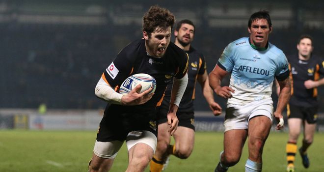 Elliot Daly: New long-term contract for Wasps youngster